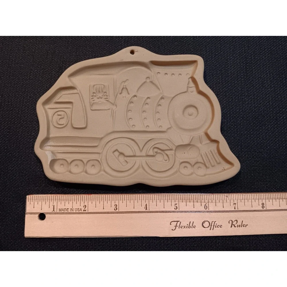 Vintage 1987 Brown Bag Cookie Art Train Locomotive Cat Ceramic Mold Hill‎ Design